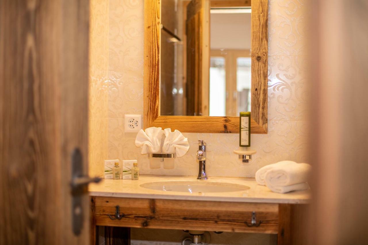 Palace Luxury Wellness Apartment And Boutique Hotel Ski-In-Out Saas-Fee Exterior photo
