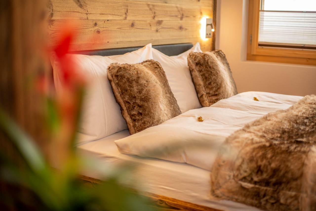 Palace Luxury Wellness Apartment And Boutique Hotel Ski-In-Out Saas-Fee Exterior photo